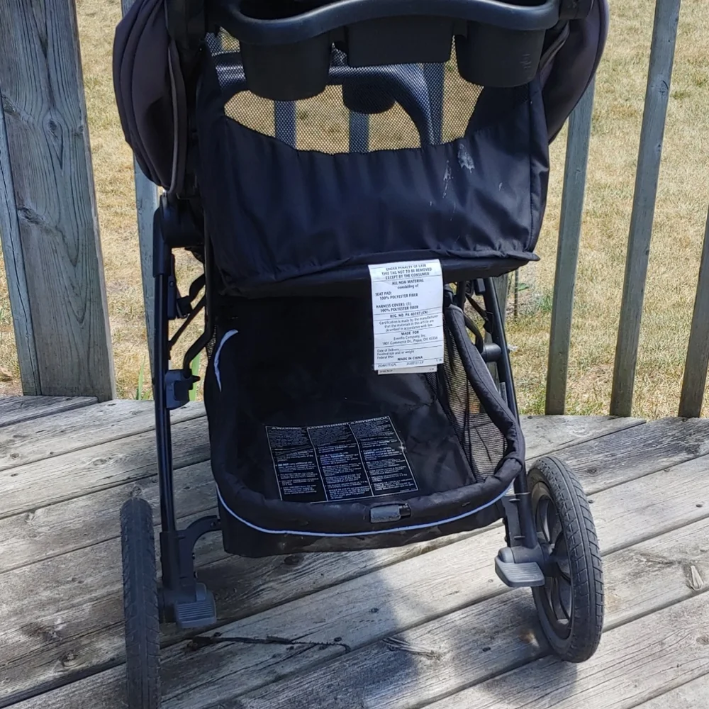 Jogging stroller - Picture 3 of 3
